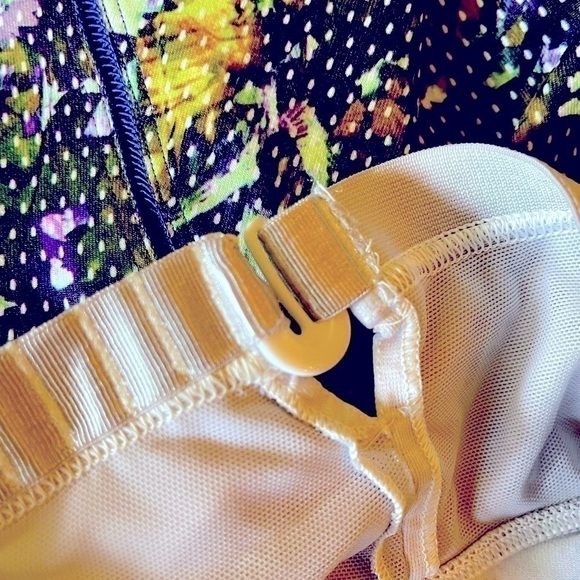 LULULEMON bra top SZ 8 rich purple and green with matching headband - Picture 10 of 14